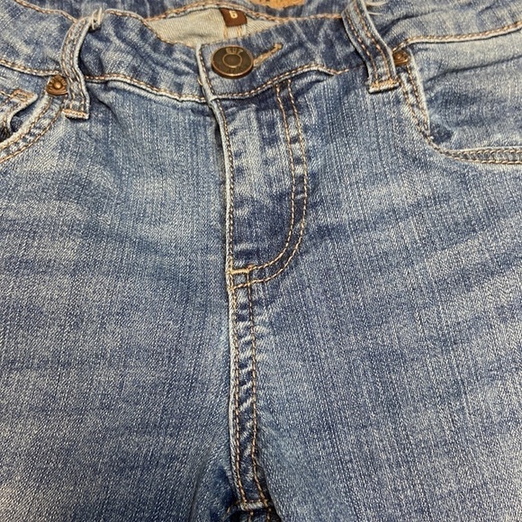 Kut from the Kloth Mid Rise Denim Bermuda Shorts - Picture 12 of 16